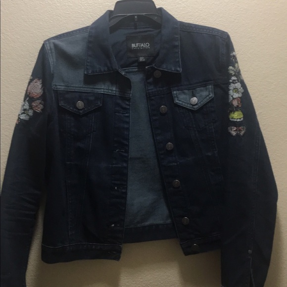 Jacket - Picture 1 of 3